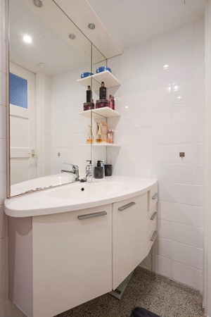 Medium property photo - Harmelenstraat 44, 2546 ED Den Haag